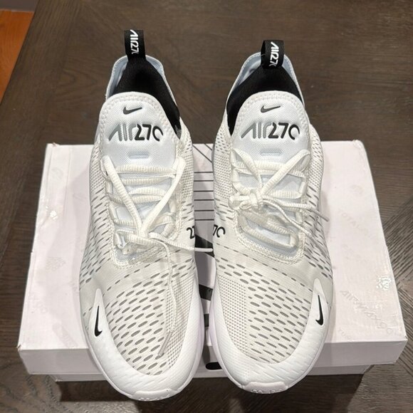 Nike Air Max 270 - Picture 2 of 7